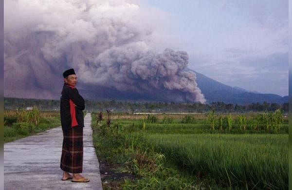 Indonesia’s Mount Semeru volcano erupts, top alert status triggered-