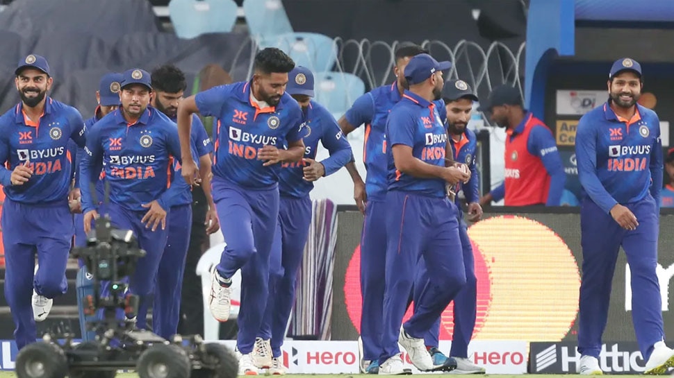 2023 world cup team india bowling coach paras mhambrey says no one can replace jasprit bumrah full statement | Team India: 2023 के वर्ल्ड कप से इस खिलाड़ी की जगह काटना नामुमकिन! टीम इंडिया के कोच ने सबके सामने अपने बयान से चौंकाया