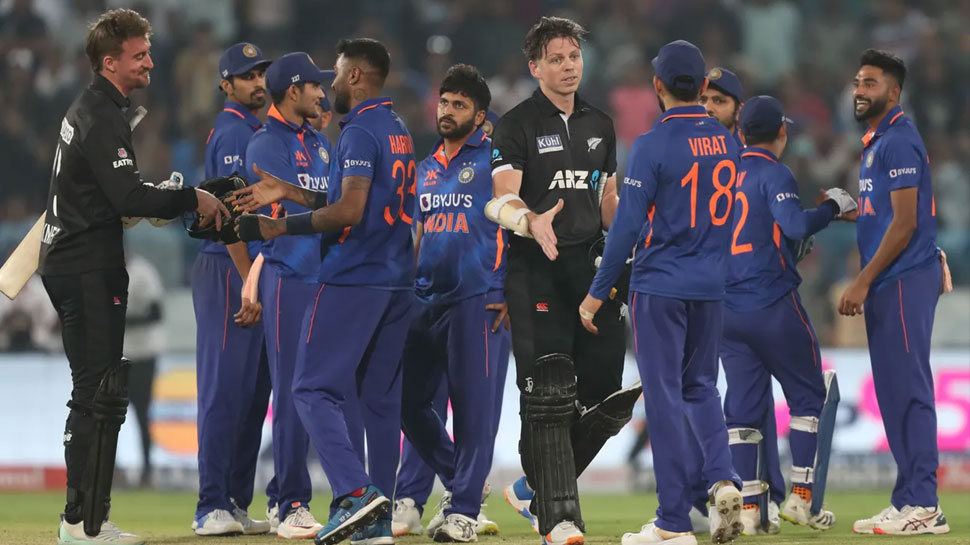 India vs New Zealand 3rd odi ticket black market Petitioner dismisses by high court indore | IND vs NZ: भारत-न्यूजीलैंड के बीच तीसरे वनडे मैच का बदलेगा वेन्यू? हाईकोर्ट ने सुनाया ये बड़ा फैसला