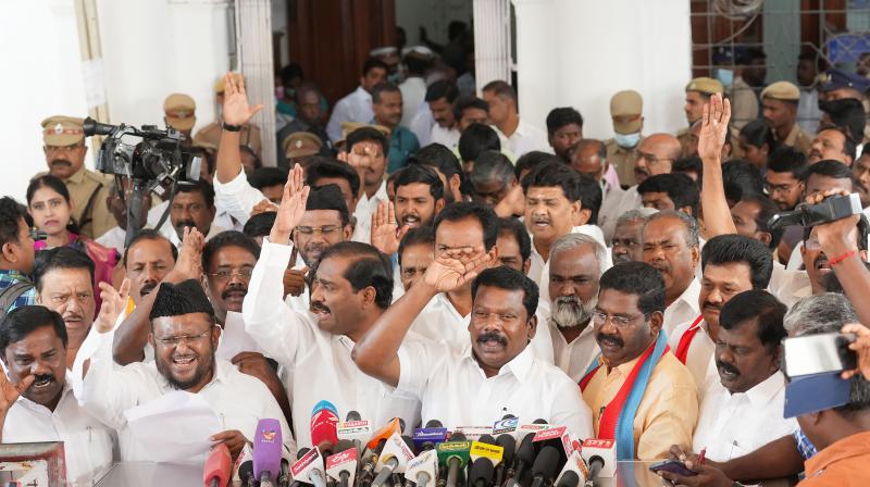 Tamil Nadu Assembly session begins, Guv-govt tug of war touches new low