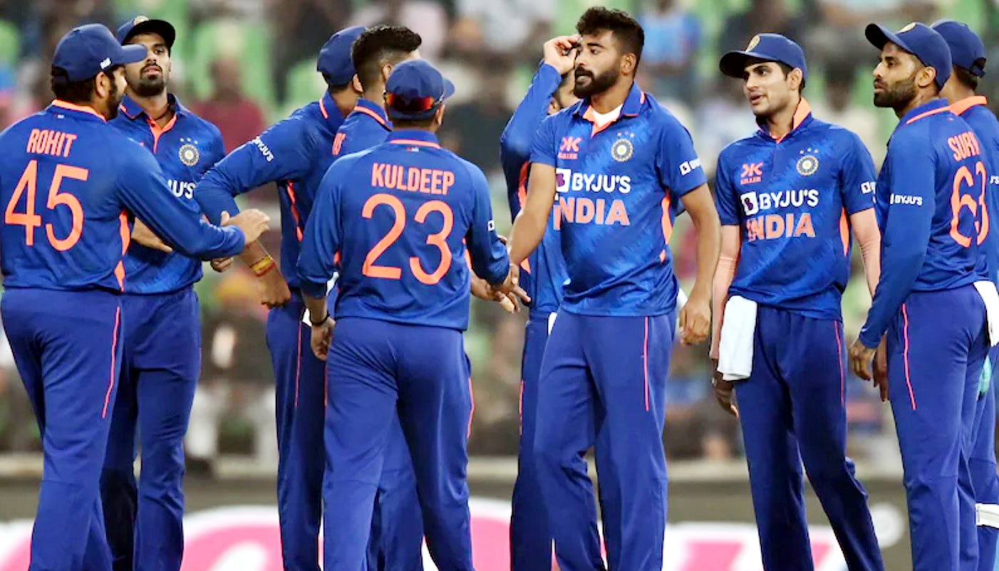 टी20 के बाद अब वनडे खेलने के लायक भी नहीं बचा ये खिलाड़ी, लगभग खत्म हो गया करियर!| Hindi News