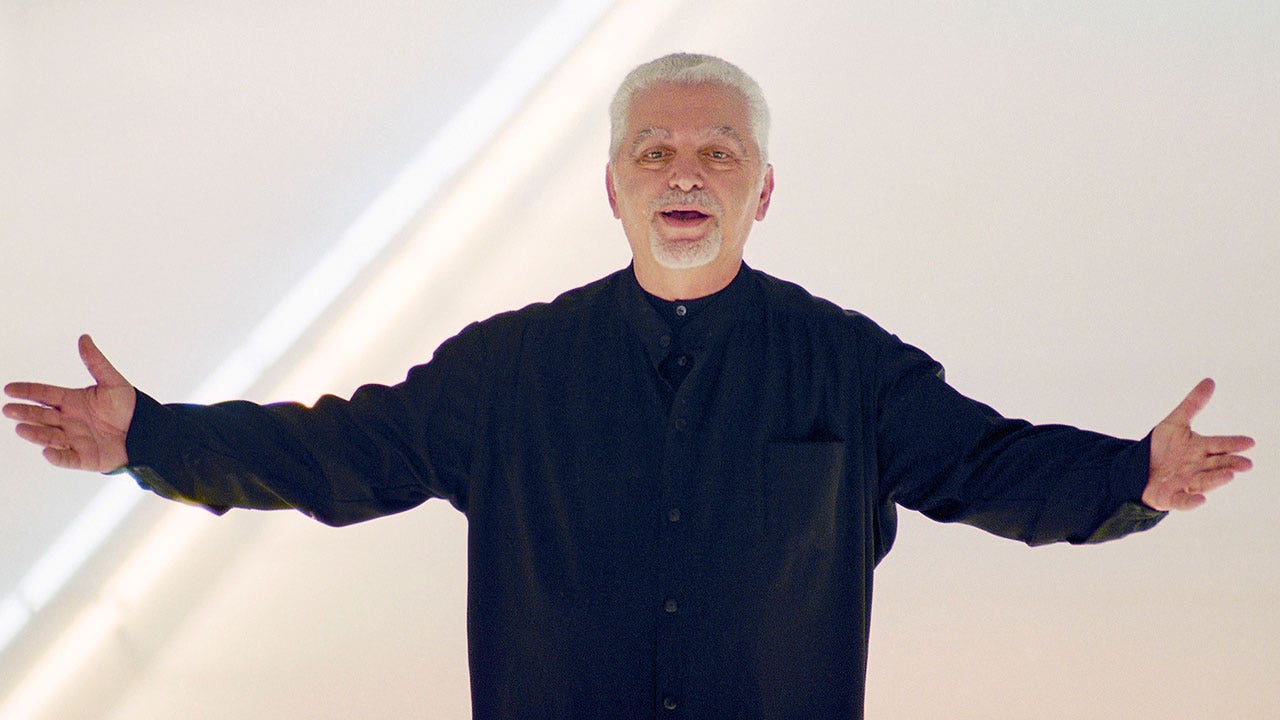 Highly revered fashion designer Paco Rabanne dies at age 88