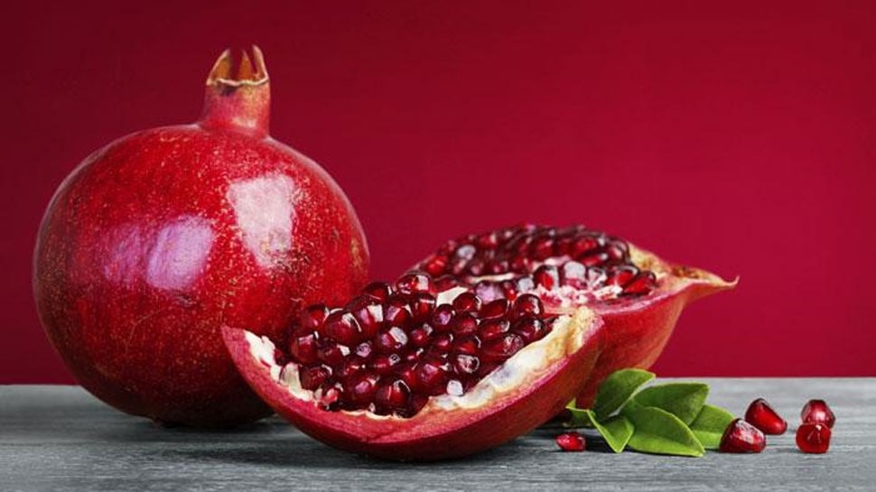 pomegranate is beneficial for health eat in diabetes and to sharpen memory | Pomegranate: अनार के छोटे-छोटे दानों में छिपा है सेहत का खजाना, ये लोग जरूर खाएं