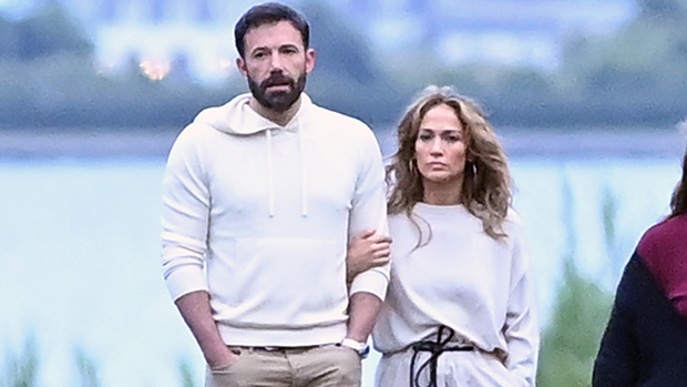 Ben Affleck Jokes About Skinny-Dipping With J.Lo: Watch – Hollywood Life