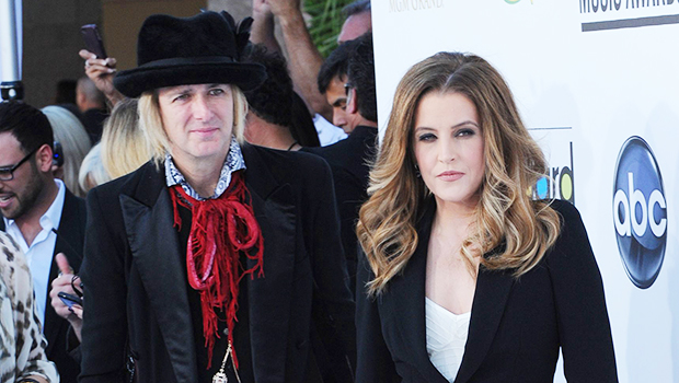 Lisa Marie Presley’s Ex Michael Lockwood Becomes Twins Legal Guardian – Hollywood Life