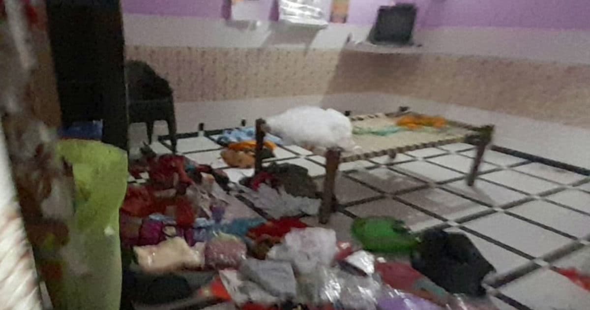 Robbery in Meerut: किसान के घर डकैतों ने बोला धावा, परिवार को बंधक बनाकर 8 लाख के जेवर और कैश लेकर हुए फरार