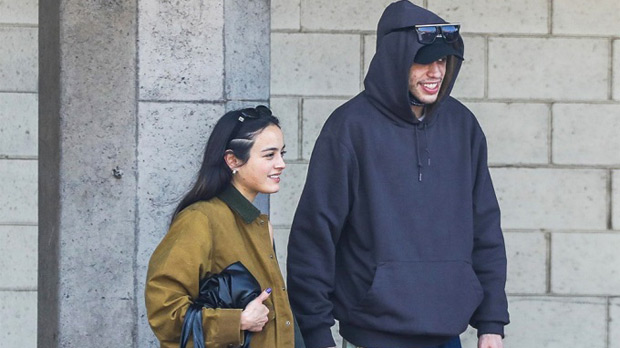 Pete Davidson & His Girlfriend Chase Sui Wonders Buy A New Dog – Hollywood Life