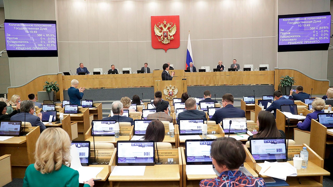 Russia breaks promise to raise minimum draft age above 18