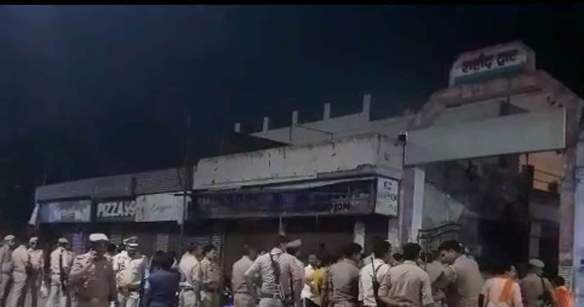 RSS ऑफिस की दीवार पर पेशाब करने से रोका तो दबंगों ने किया पथराव, लाठी-डंडों से कार्यकर्ताओं के पीटा