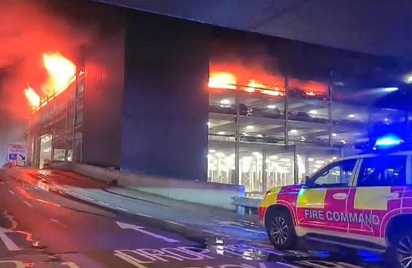Fire causes partial collapse of parking structure at London’s Luton Airport-