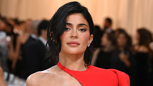 Kylie Jenner Deletes Supportive Israel Post After Backlash – Hollywood Life