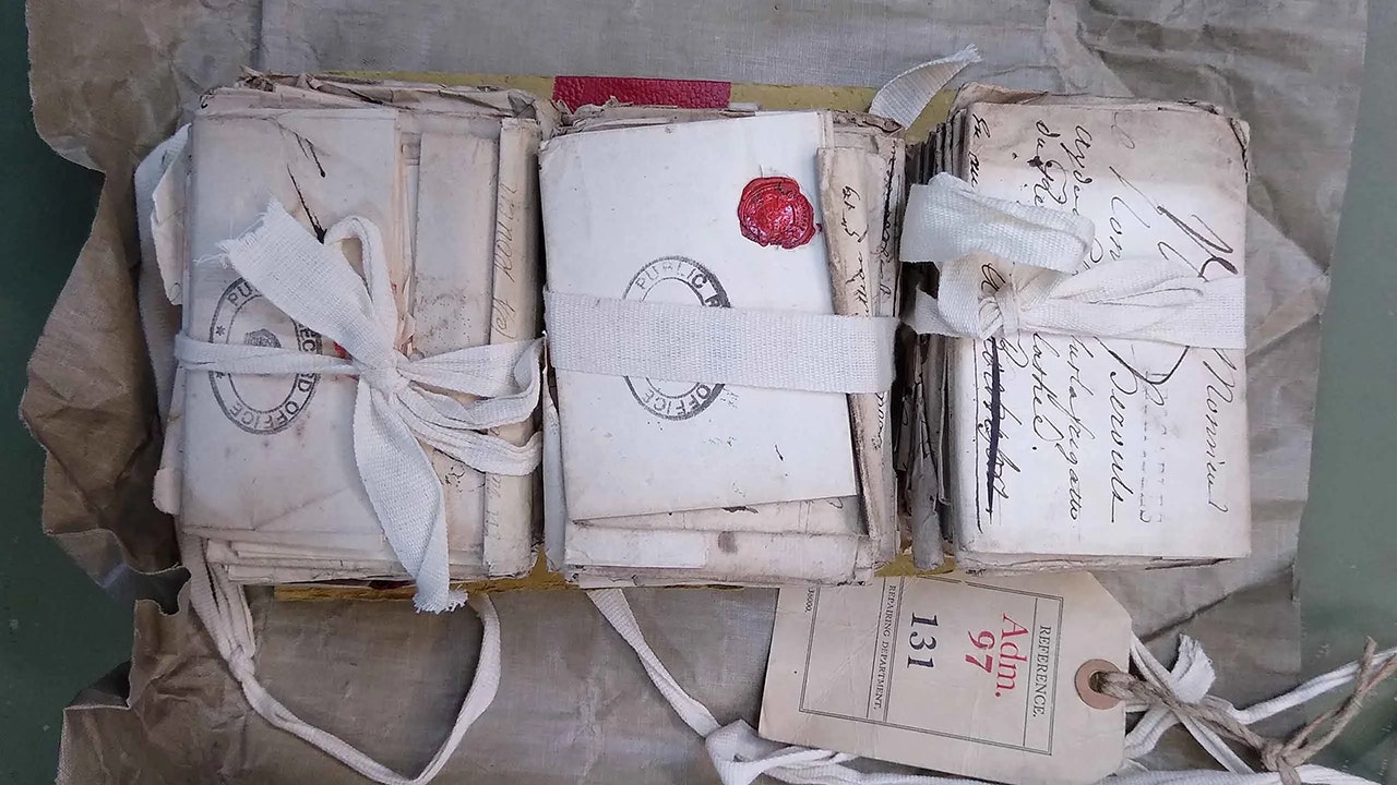 French love letters confiscated during Seven Years’ War read for first time 265 years later