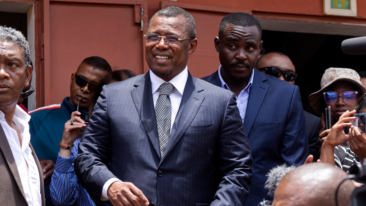 Opposition candidate claims Madagascar election invalid, sues to overturn results