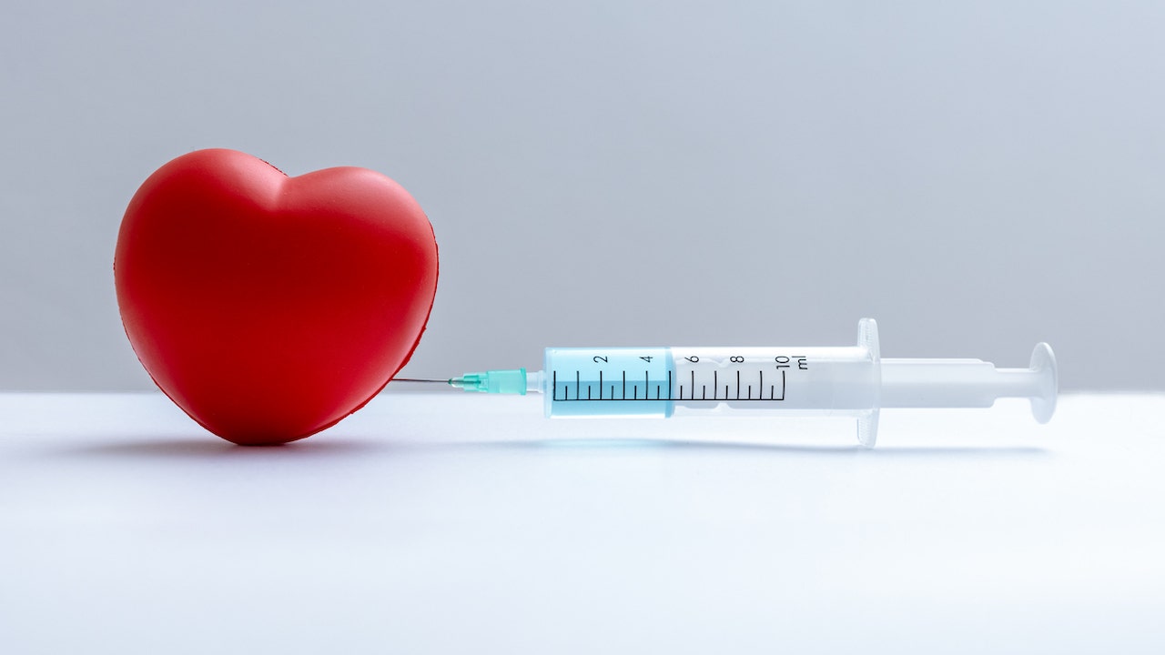 Could the flu vaccination reduce the risk of heart attacks and cardiovascular deaths?