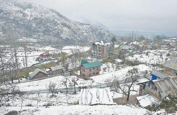 Winter tourism may be impacted as severe power crisis grips Kashmir Valley-
