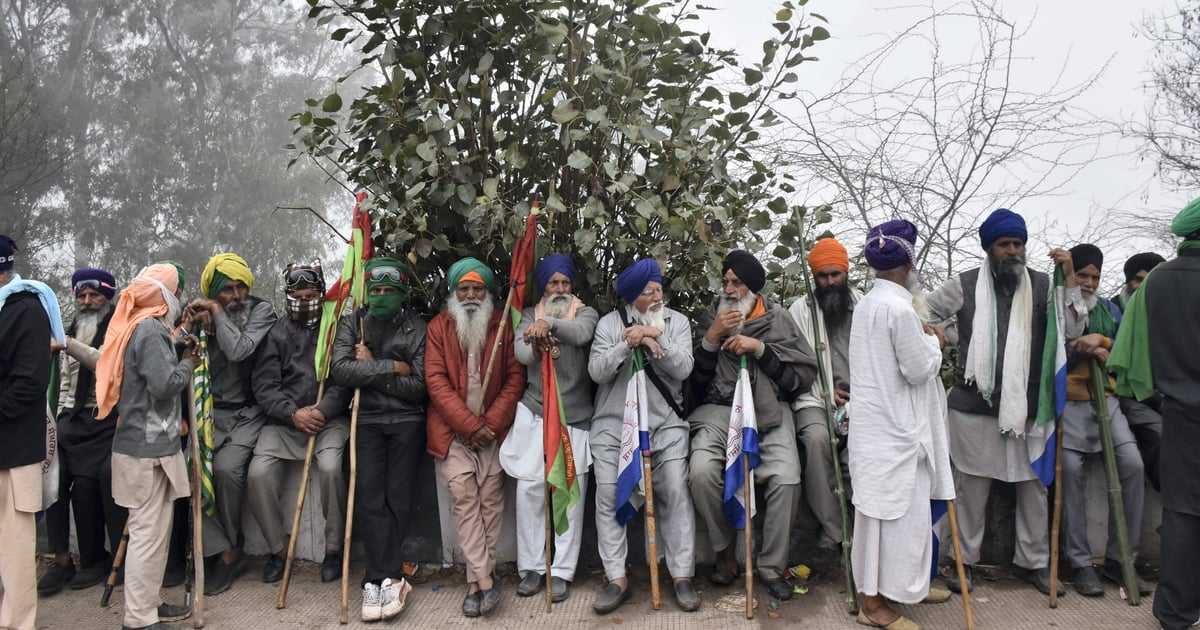 Farmers put Dilli Chalo march on hold for two days after death of protester