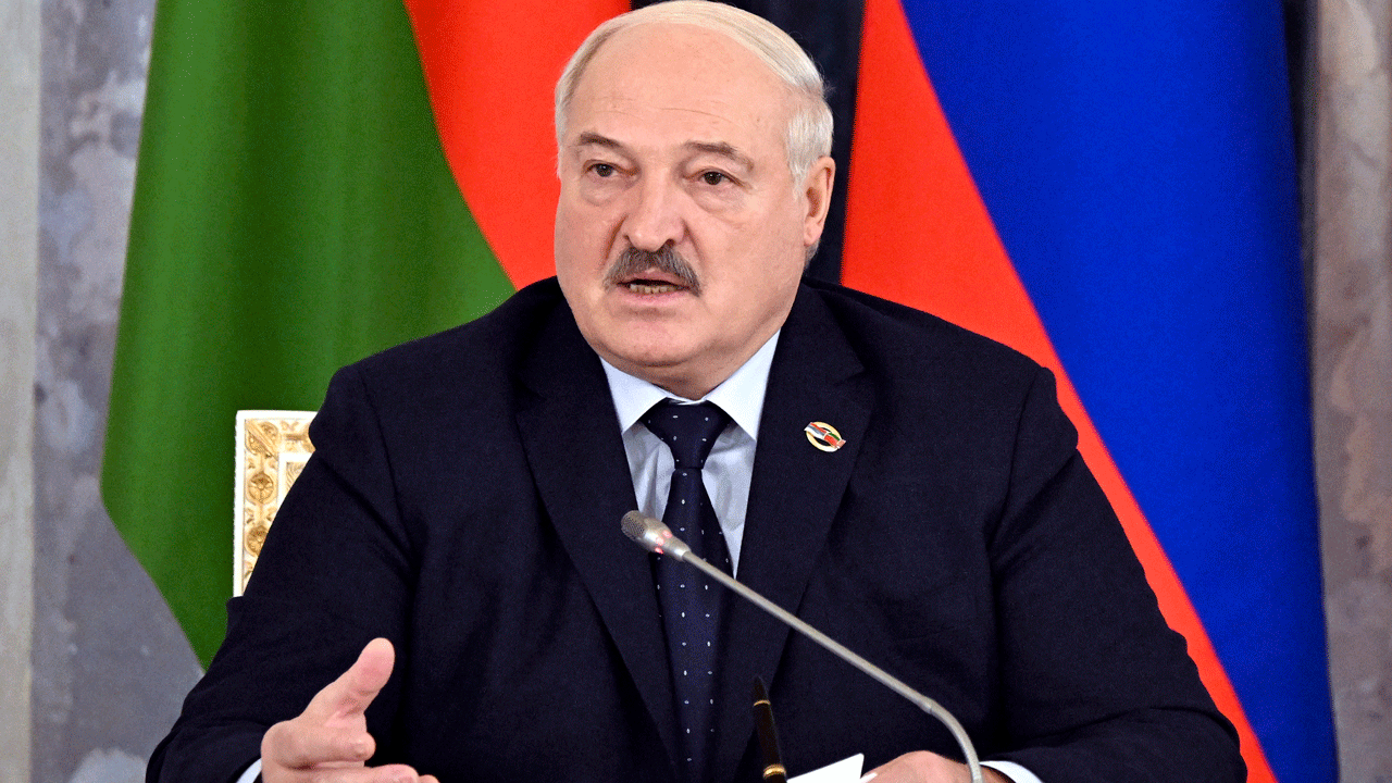Man accused of insulting Lukashenko online dies in Belarus jail