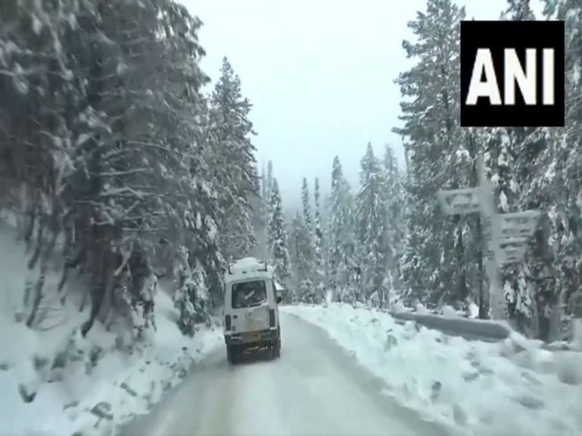 Four national highways, 279 roads closed as snow, rain lash Himachal Pradesh