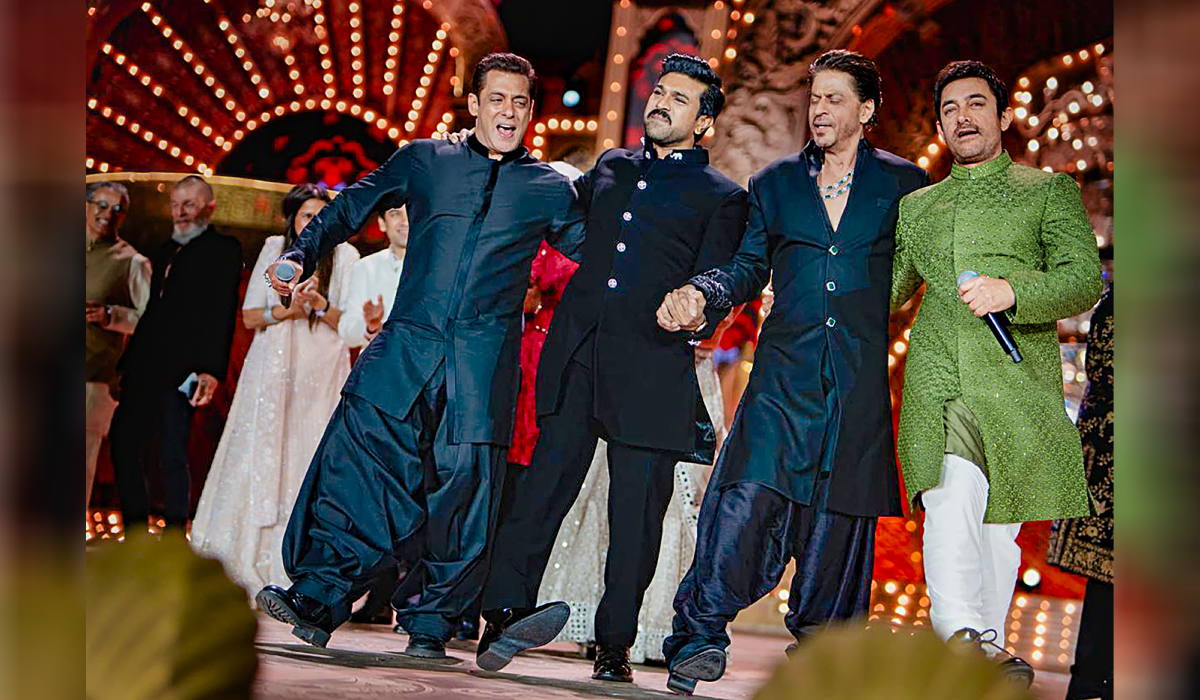 Khan trio dances to ‘Naatu Naatu’, SRK chants Jai Shri Ram