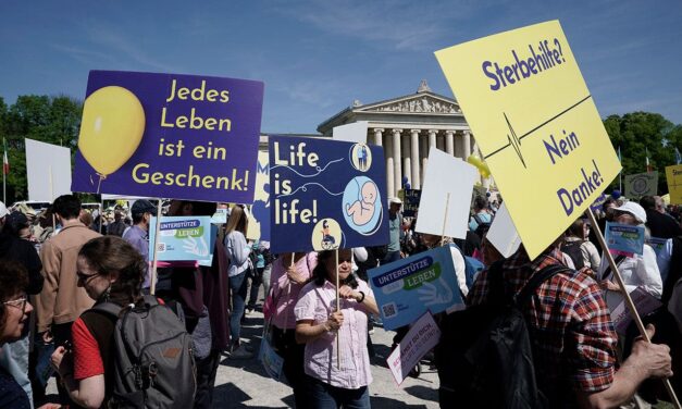 German commission says abortion should be decriminalized during first 12 weeks
