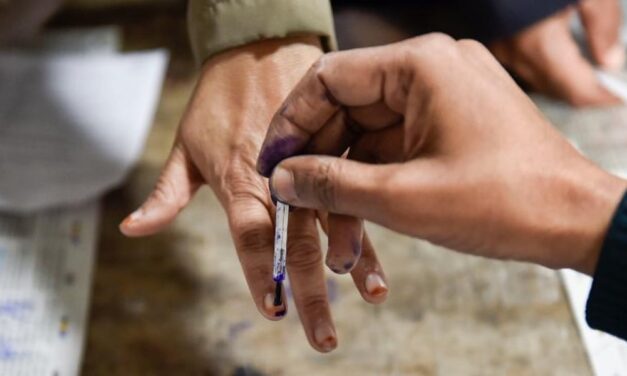 EC to send out 20 lakh invites to Gujarat voters in bid to increase turnout